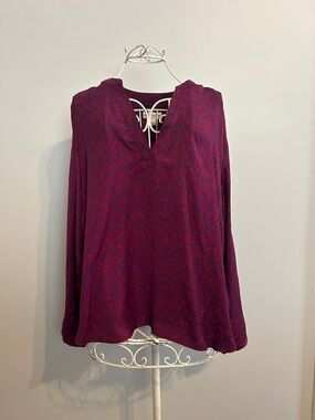 Ava & Viv Plum Blouse with Red Print V-Neck